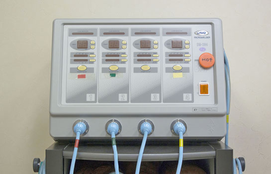磁気加振式温熱治療器
